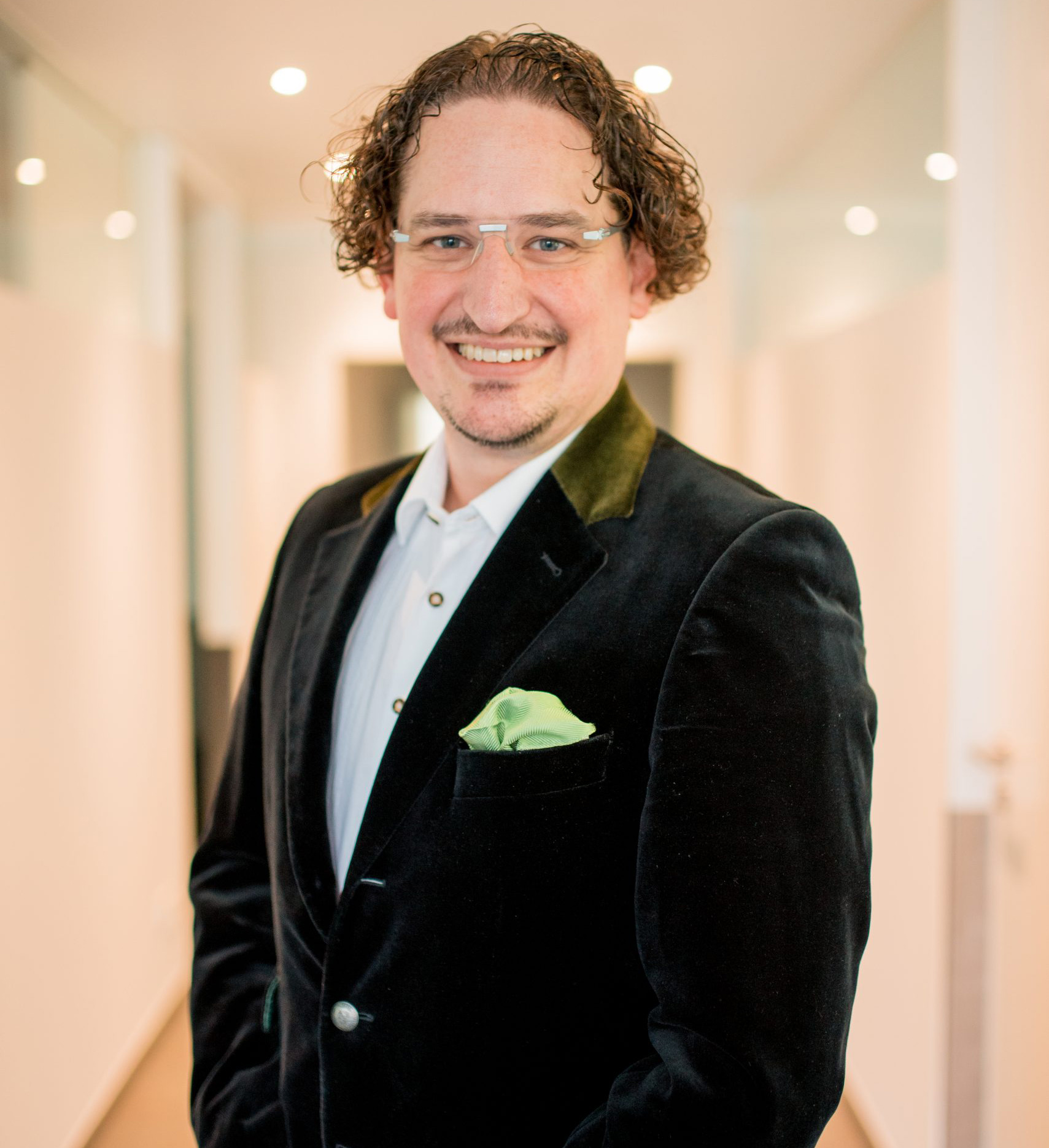 ManuelTessun BusinessPortraets2022 216 scaled kuerzer